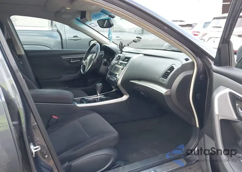 2013 Nissan Altima 2.5 Sv z USA, uszkodzony, nr VIN 1N4AL3AP6DN562993